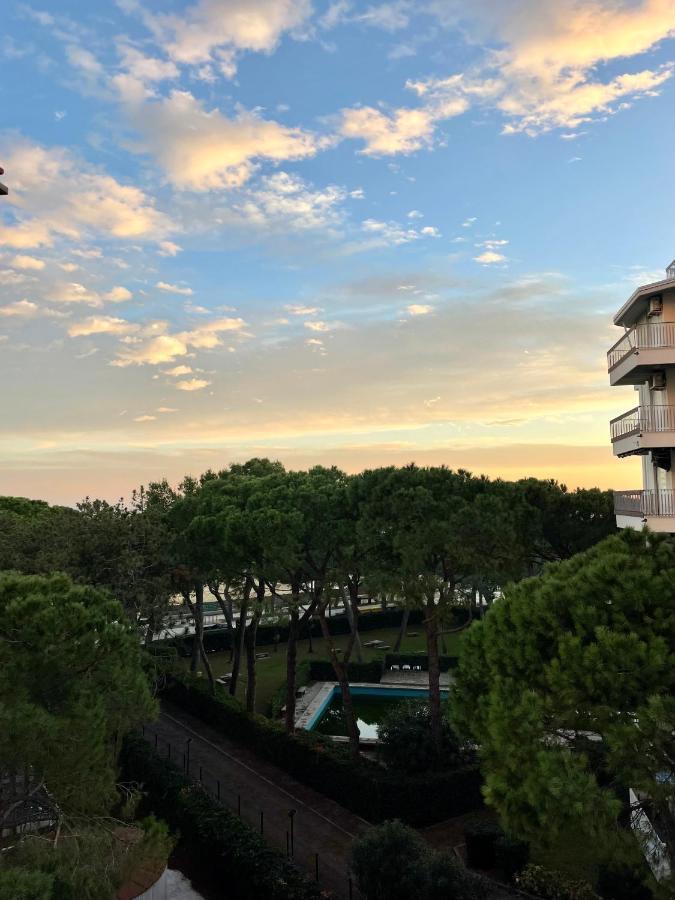 Residence Cristallo 4H Линяно Сабиадоро Екстериор снимка
