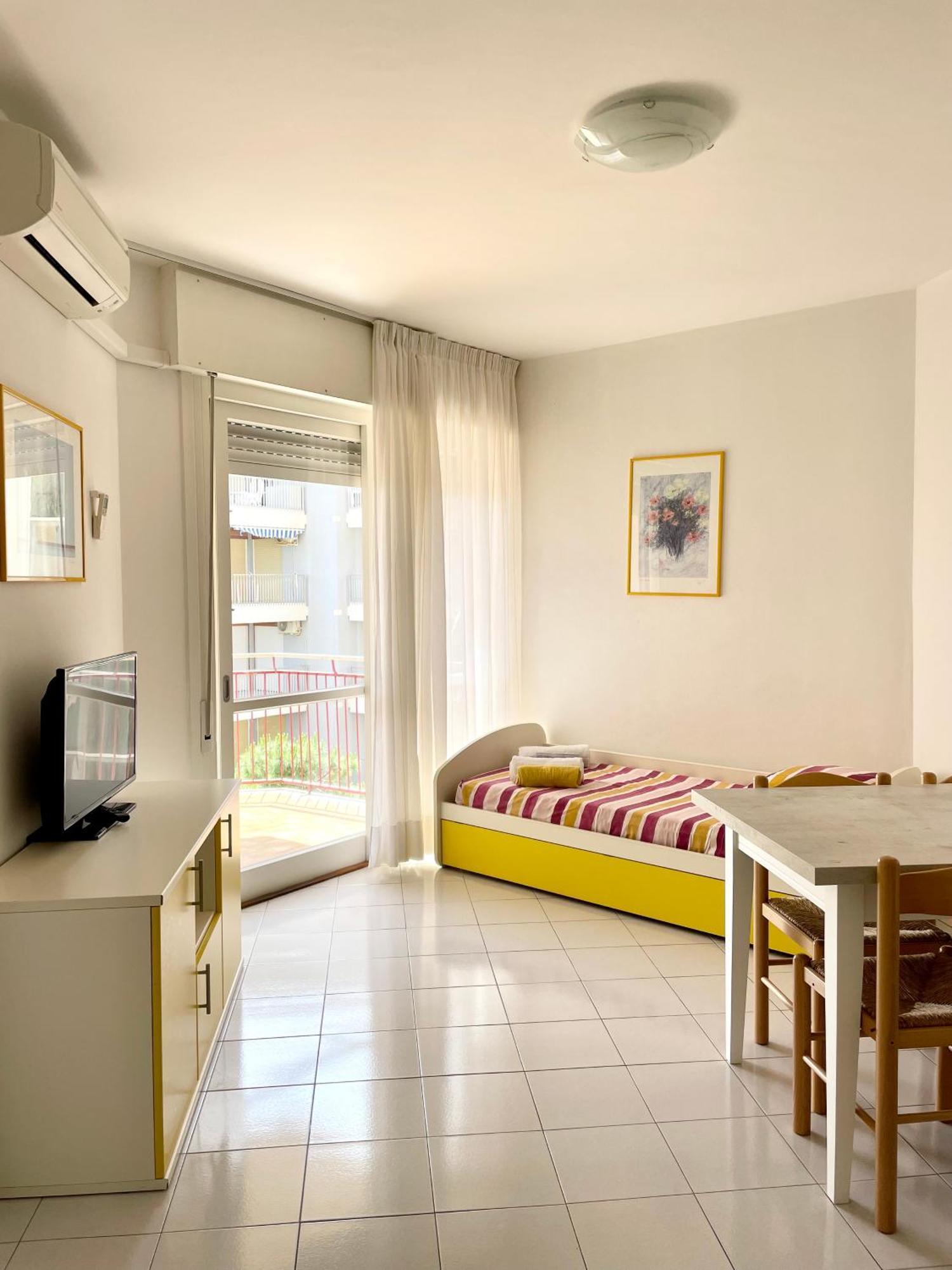 Residence Cristallo 4H Линяно Сабиадоро Екстериор снимка